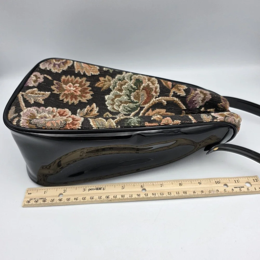 Women's Vtg‎ Black Vinyl & Floral Multicolor Tapestry HandBag Purse Tophandle